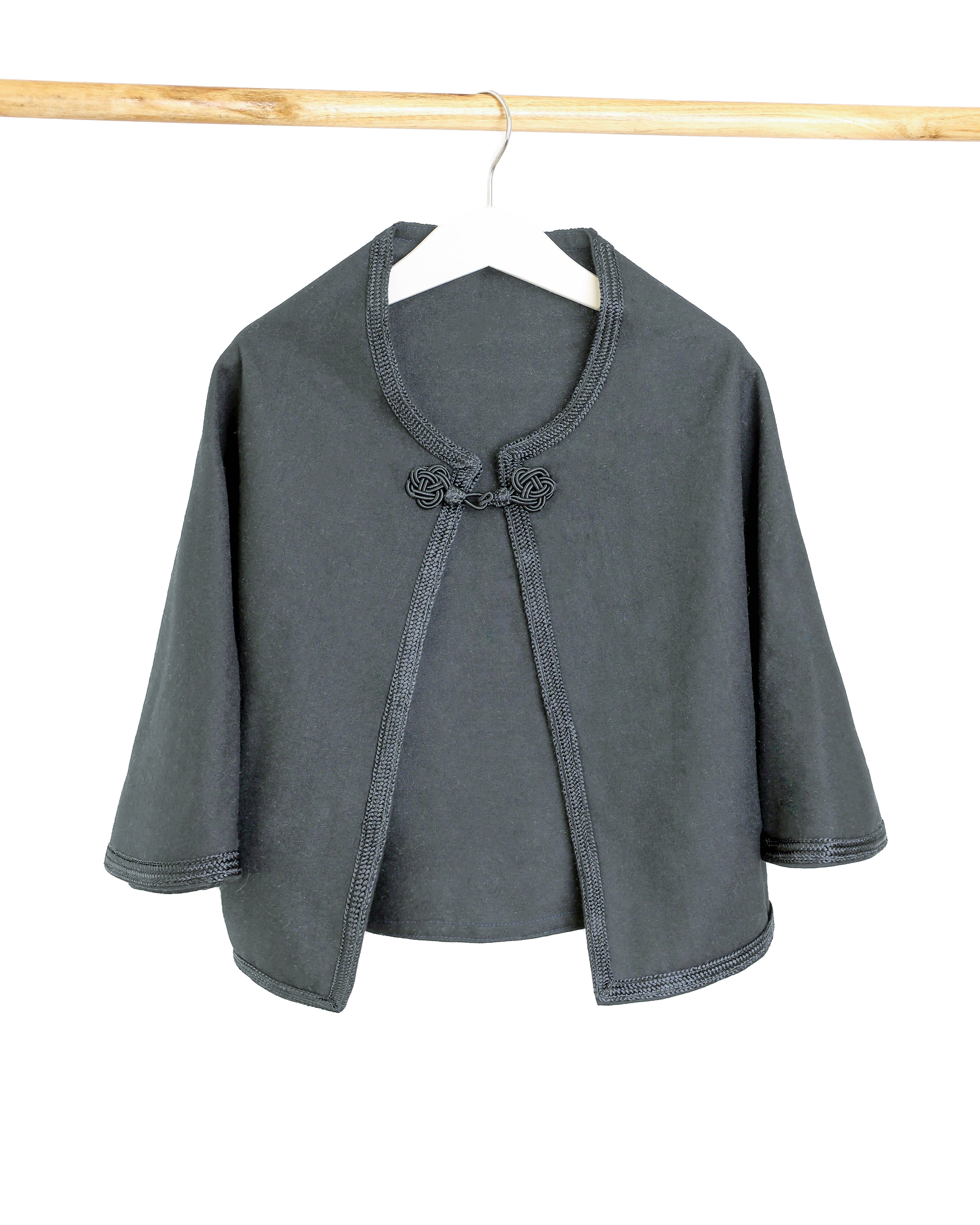 Cape - Gris clair pour fille — Collection Orabeldi Haute Couture